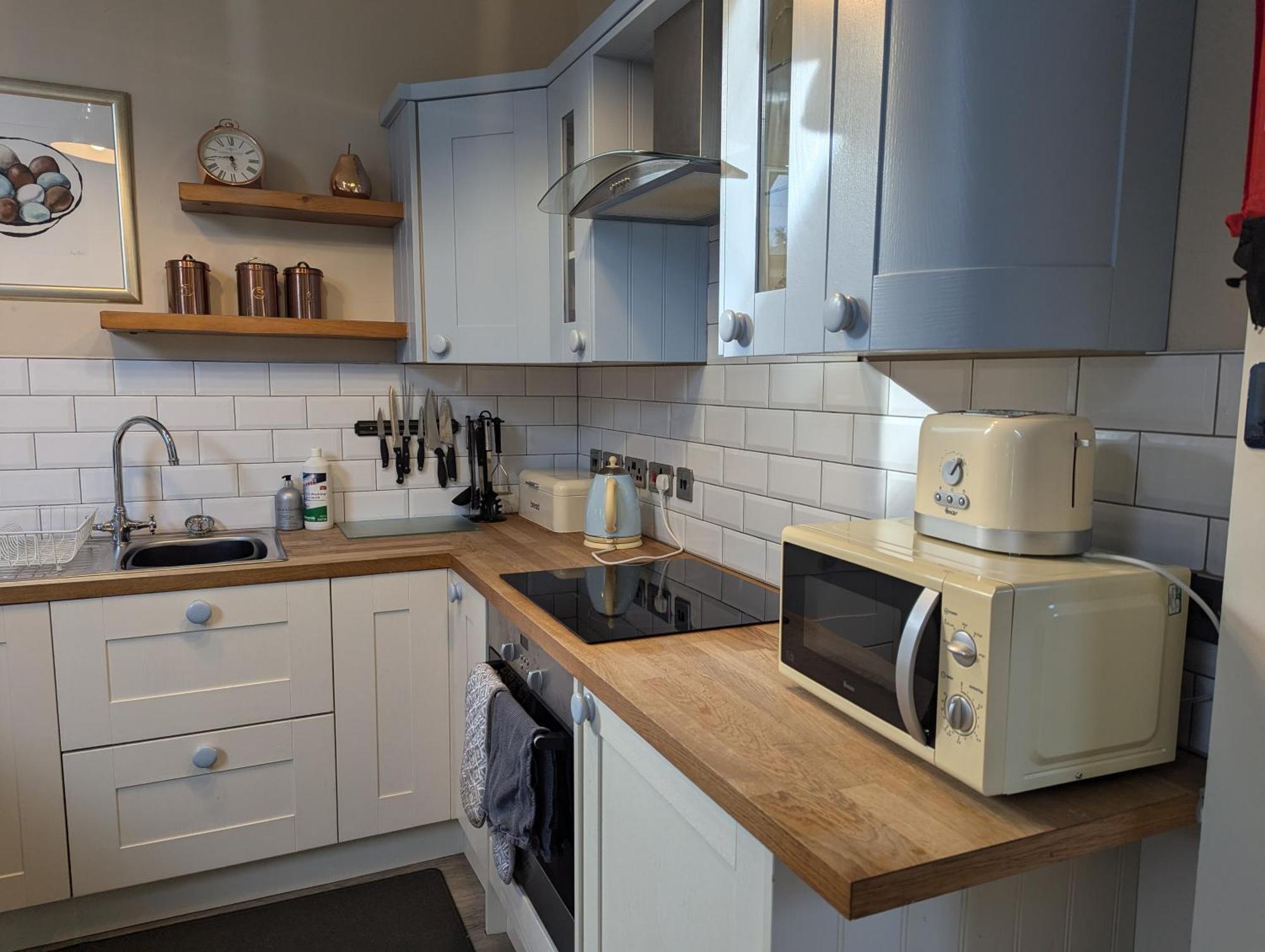The Coach House Apartment At Cefn Tilla Court, 阿斯克 外观 照片